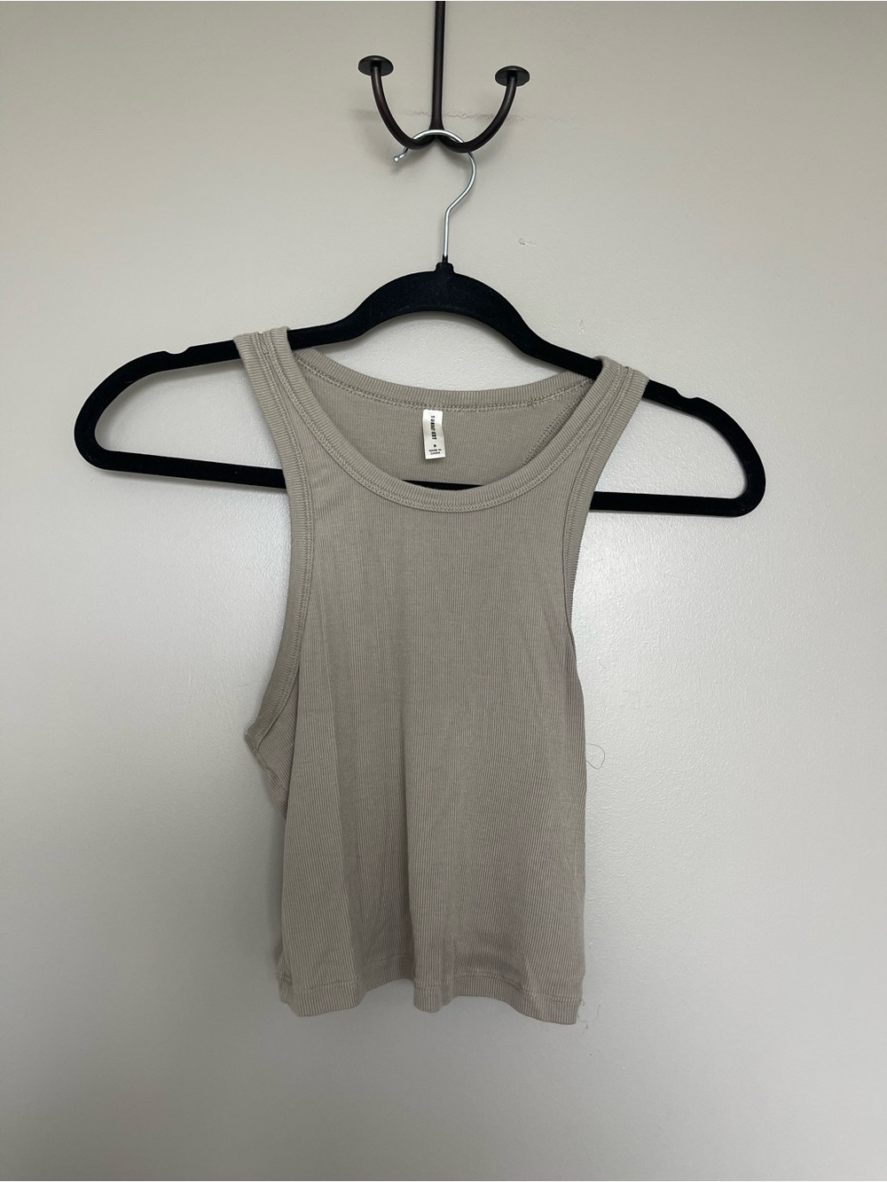 Aritzia Ribbed Racerback Tank - Picture 2 of 5